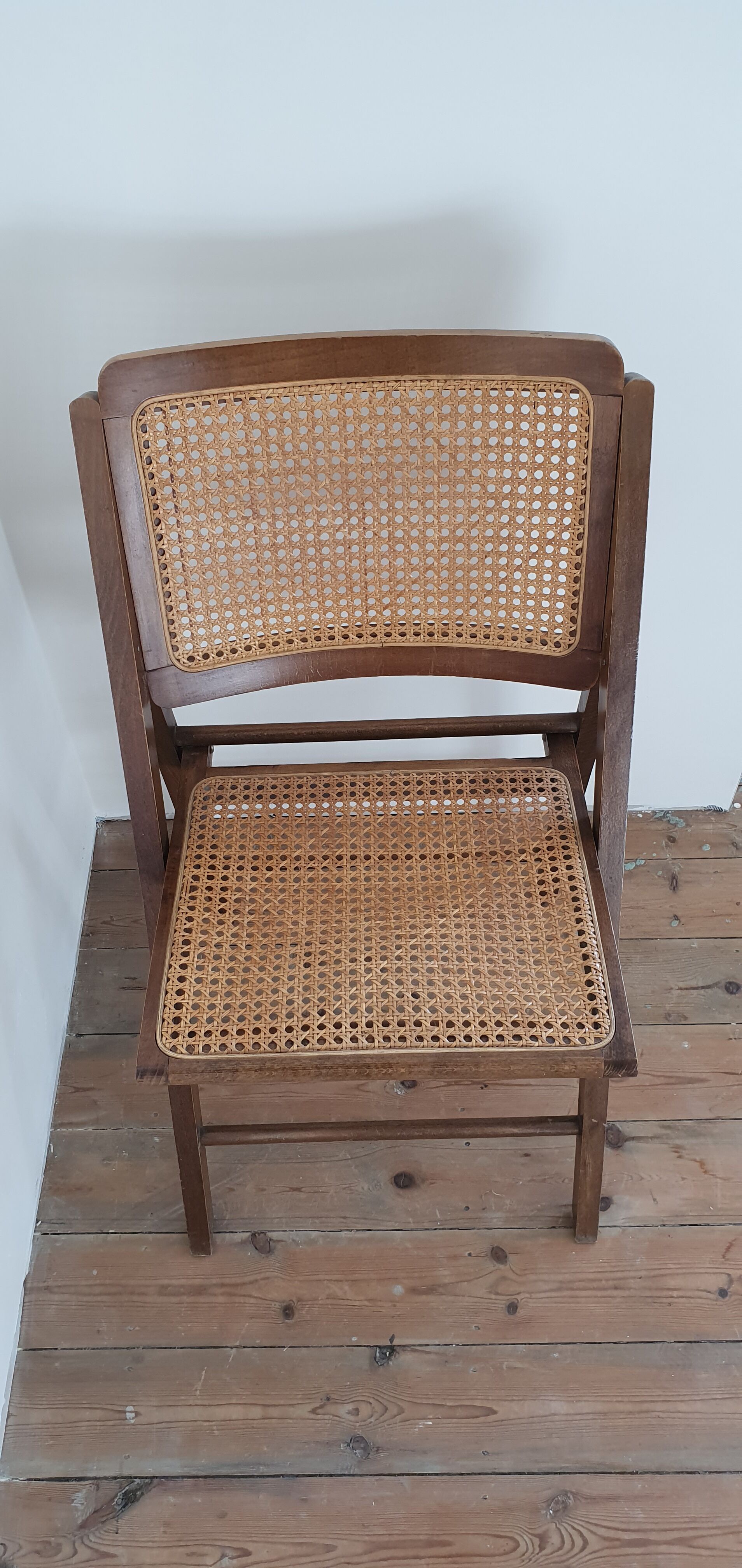 Set of 5 foldable cannate chairs (50s-60s)