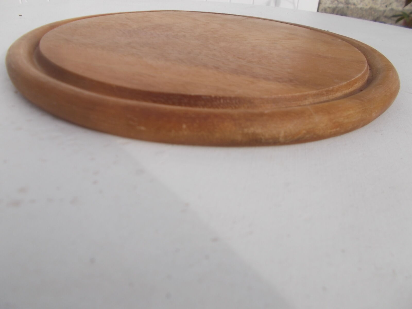 Vintage round chopping board