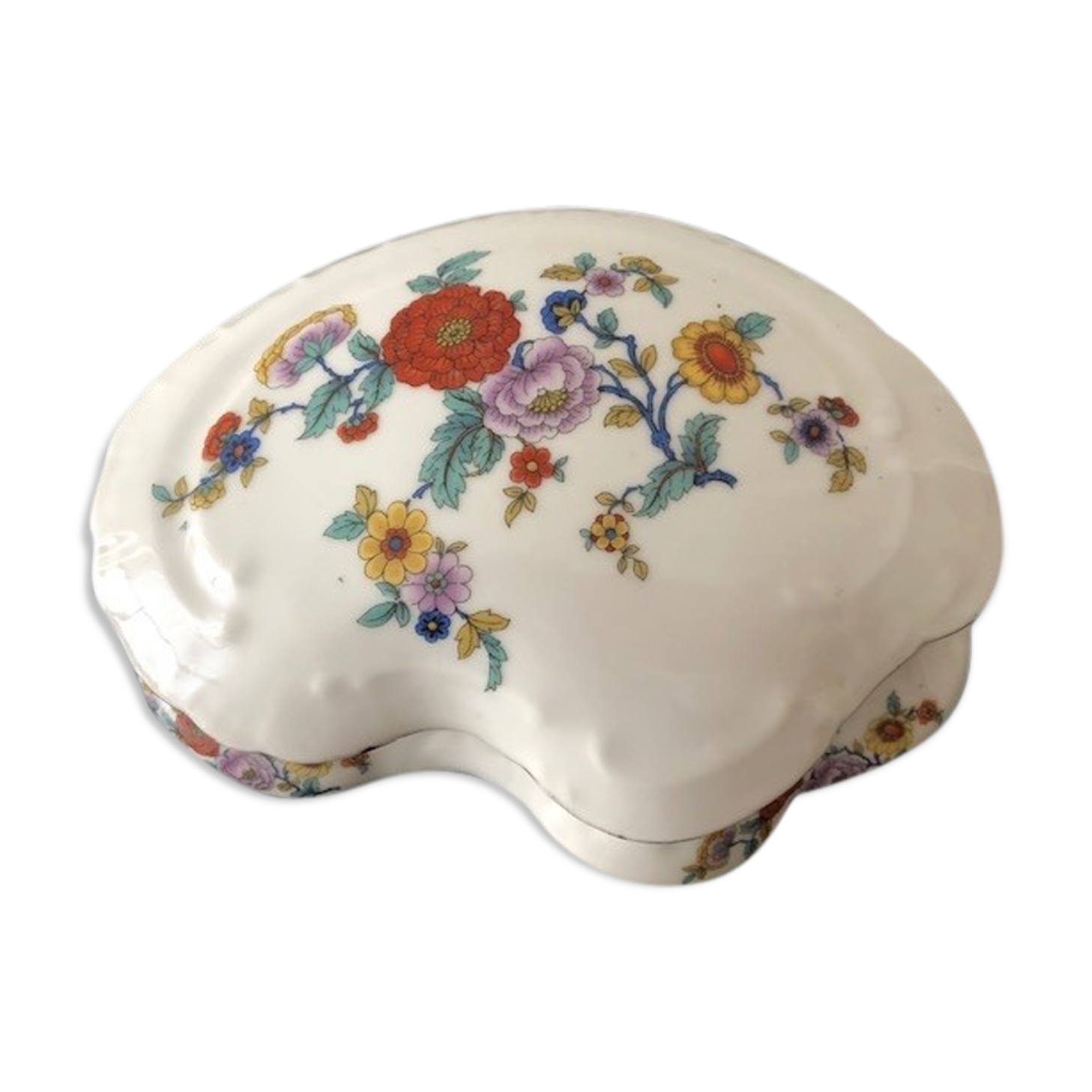 Porcelain candy box with floral motifs, late 19th century
