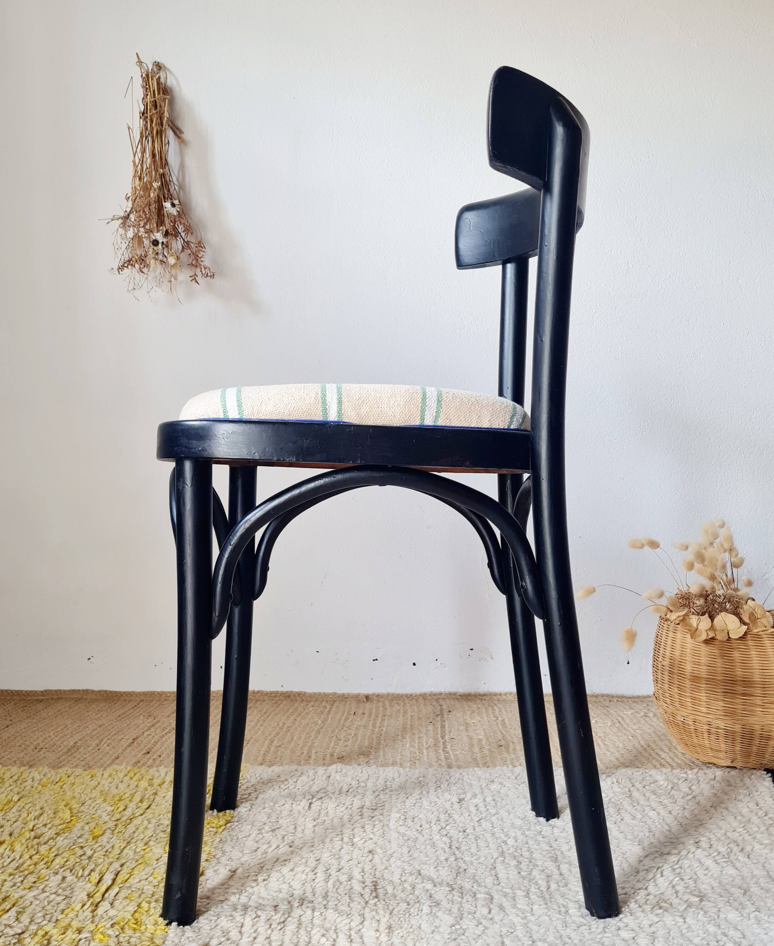 Chaise bistrot bois courbé noir assise rayures