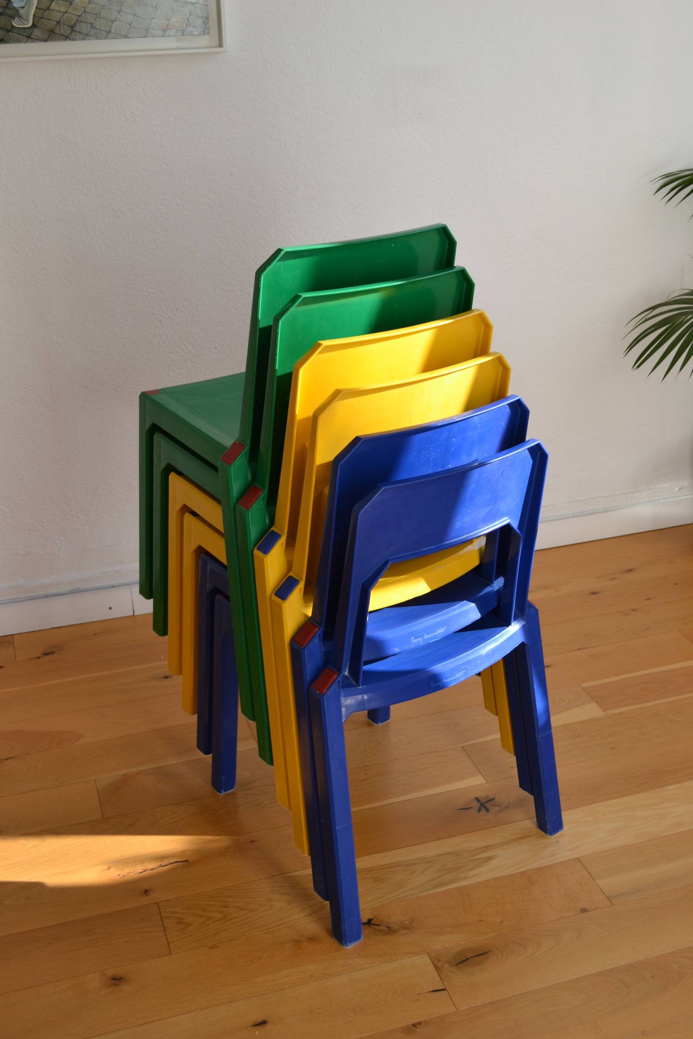 Set of 6 Altaïr chairs at Stamp by Henry Massonnet 80s era Menphis Postmodernism