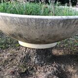 Round cement planter