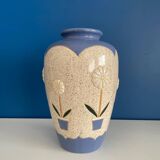 Ceramic daisy vase