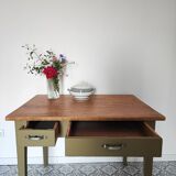 Khaki farm table