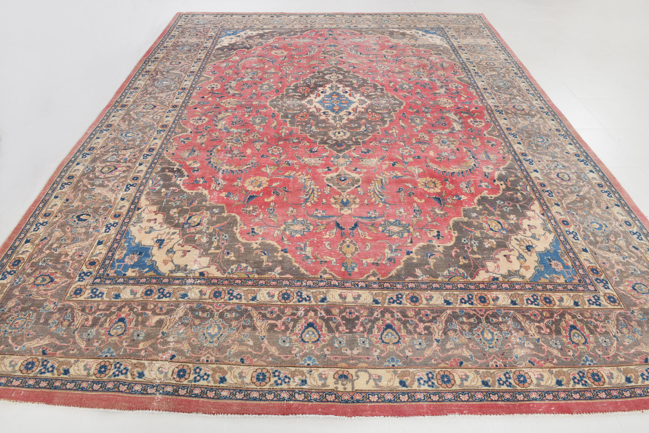 Antique persian rug 384x291cm