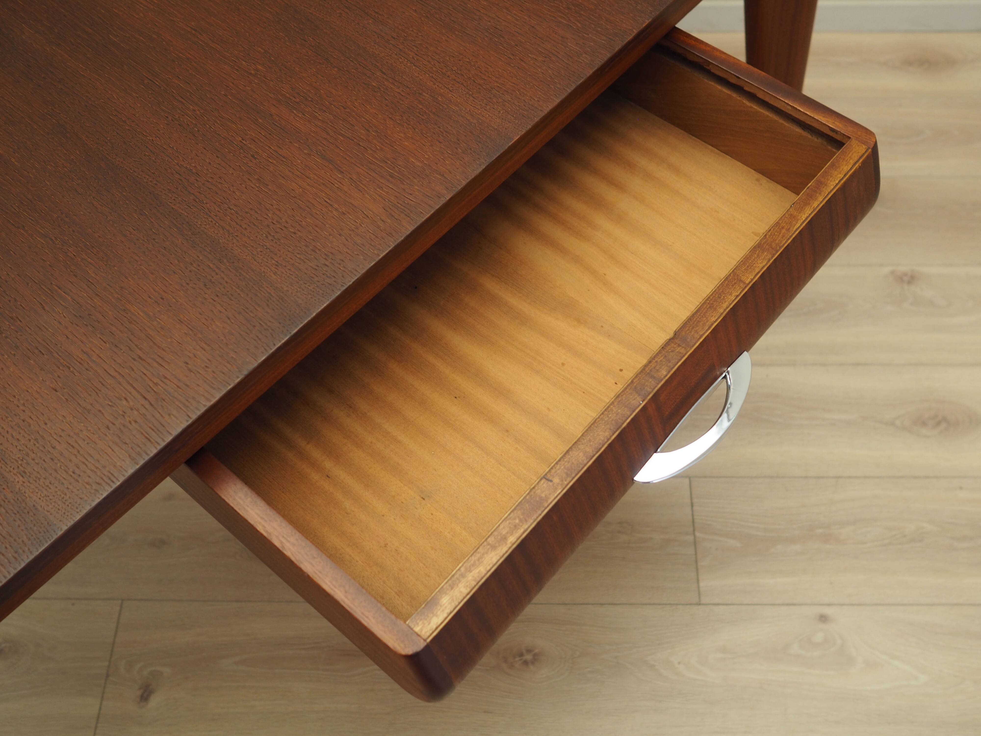 Oak desk, Italian design, 1970s, production: Italy