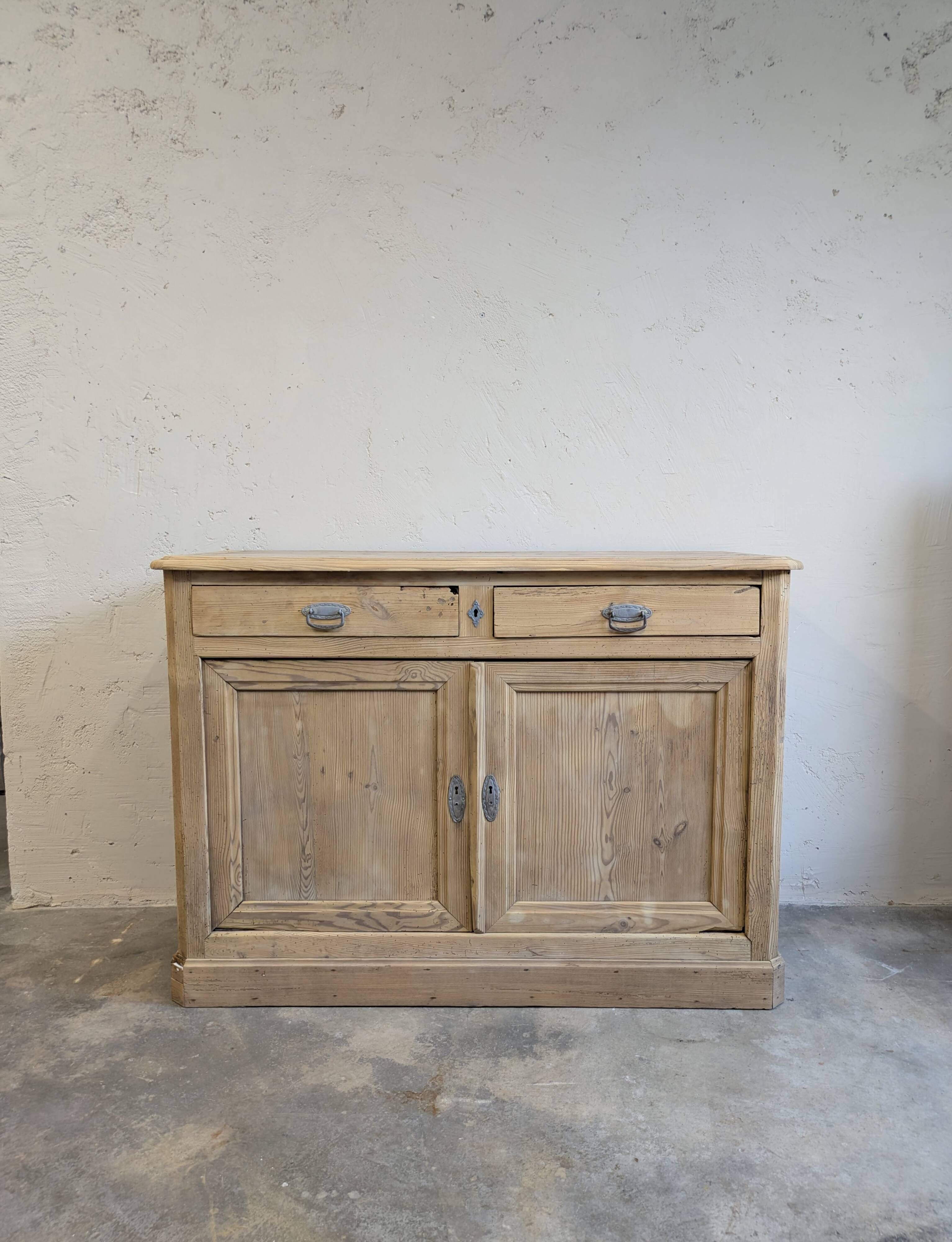 Buffet ancien bois brut