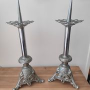 Pair of silver-plated candlesticks from the 19th century.