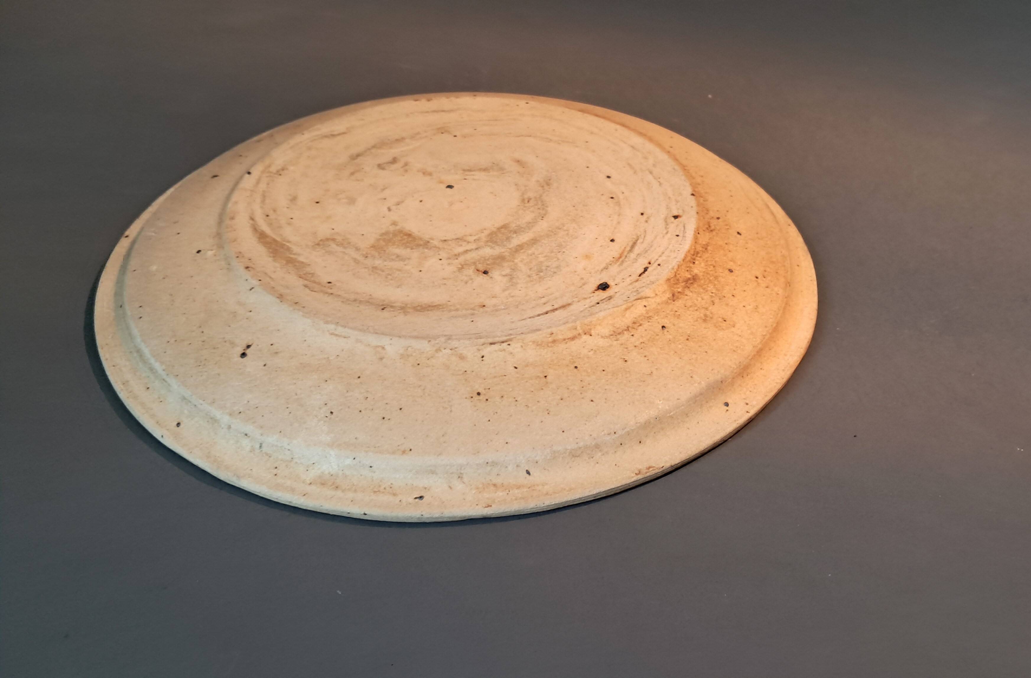 Stoneware dish by Pierre Digan, La Borne 1970 signed.