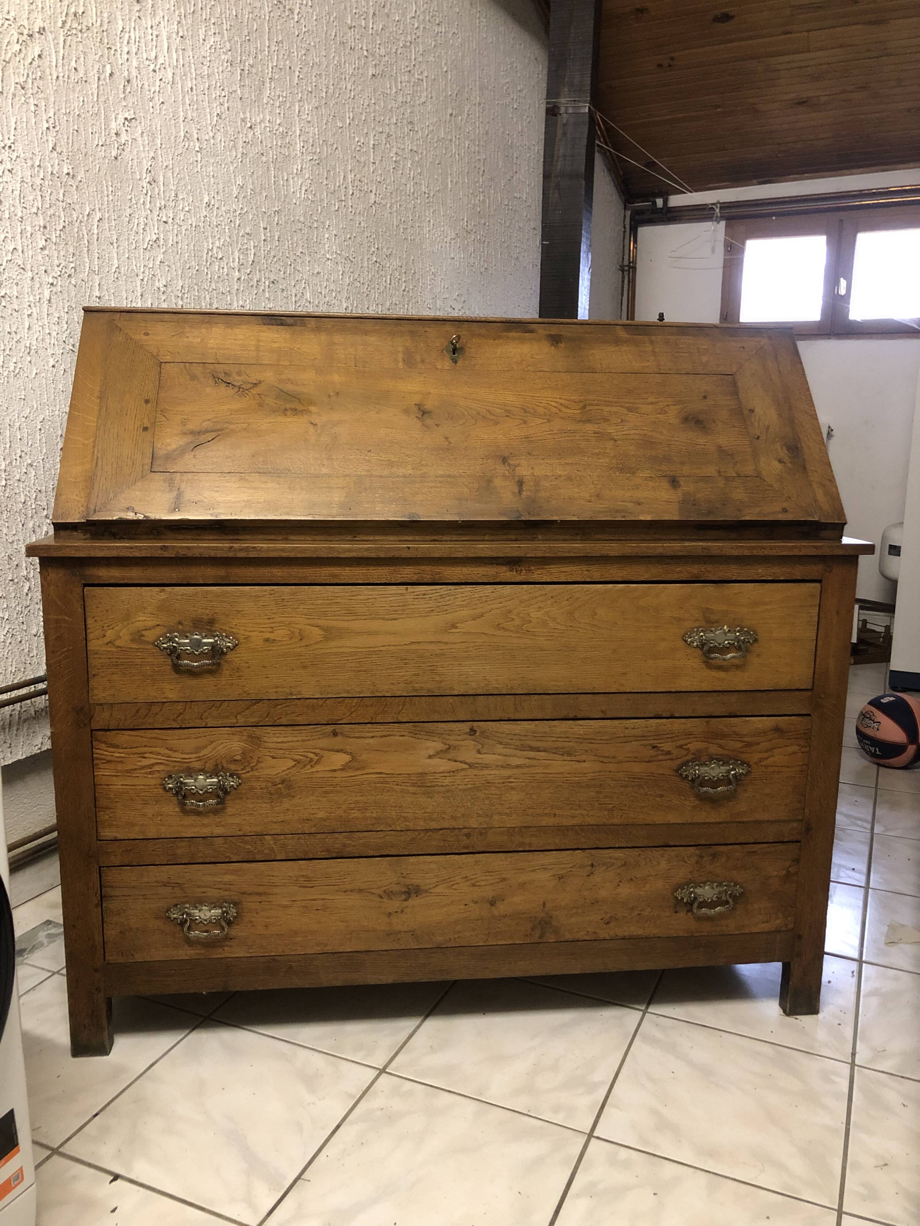 Commode, secrétaire en bois massif