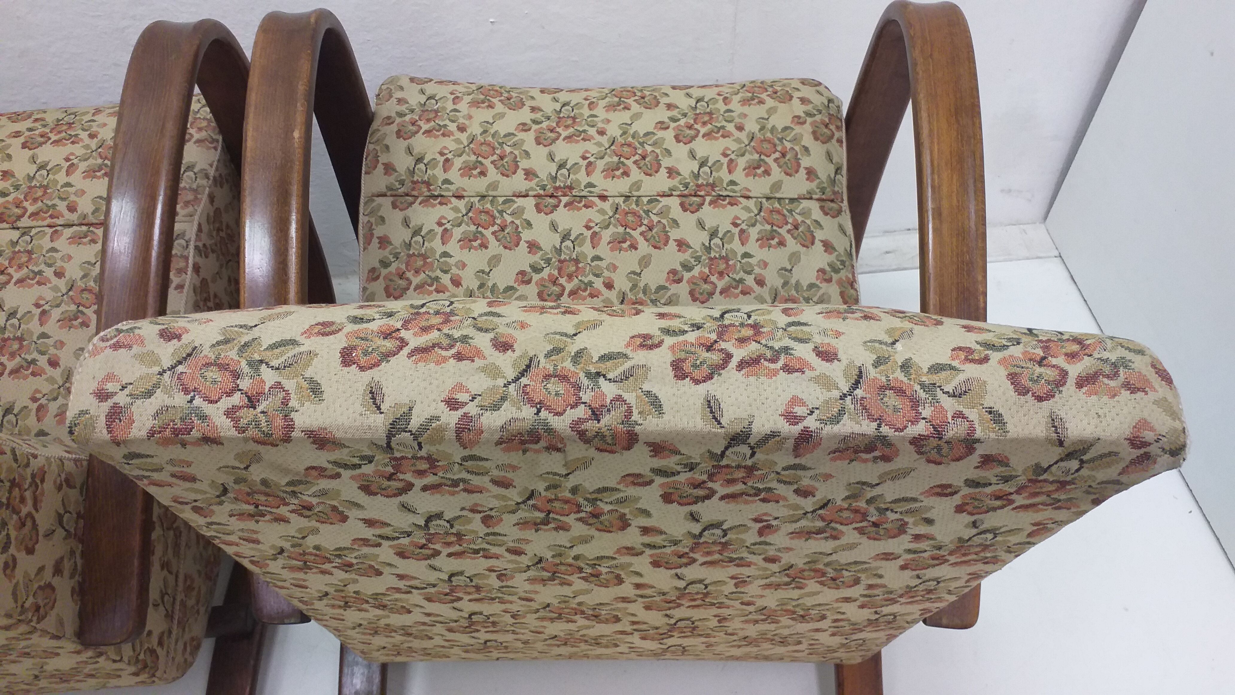 1960 2x Halabala Armchairs H 269 and spider table, Czechoslovakia