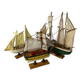 3 maquettes bateaux voiliers