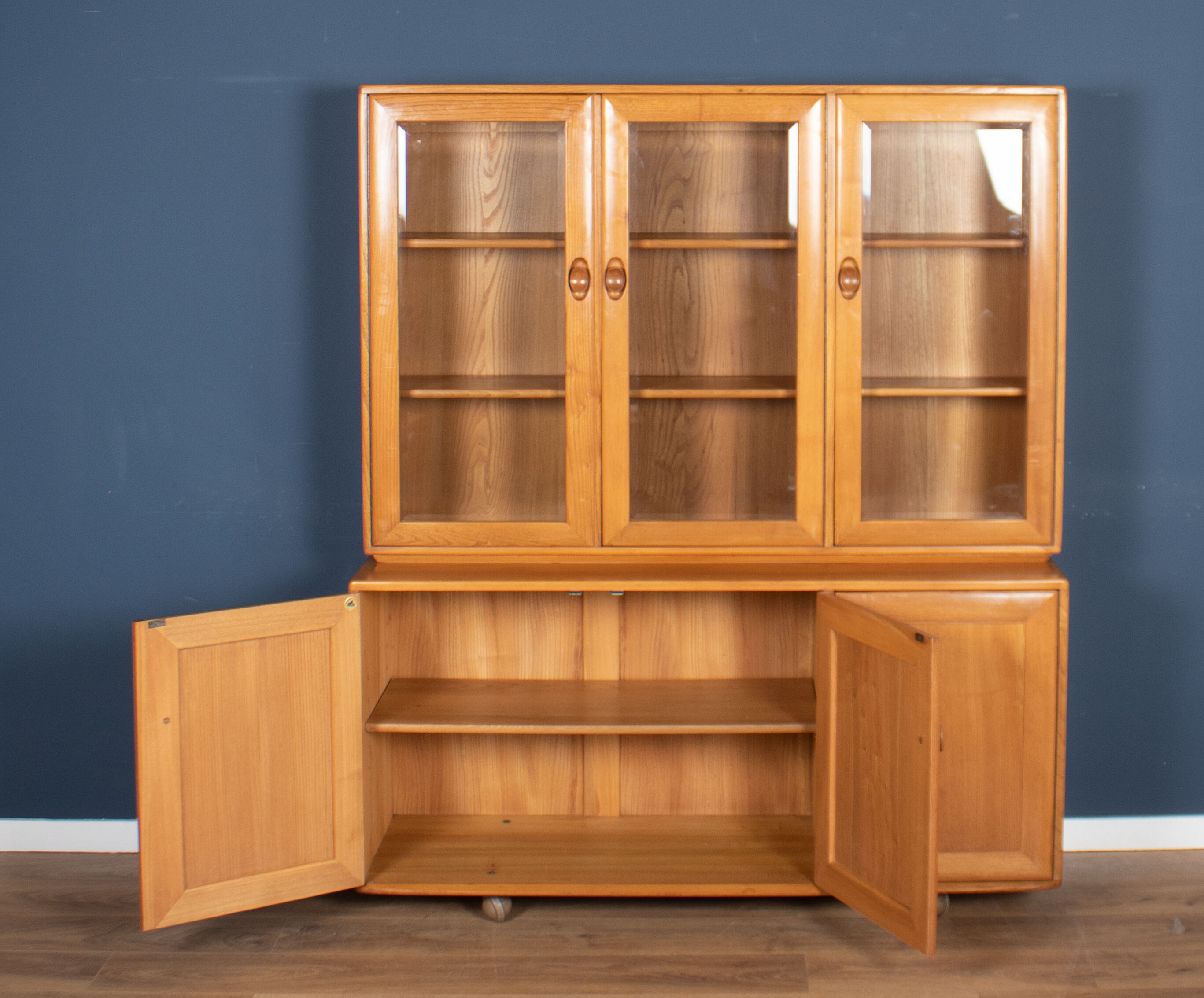 Vintage ercol elm windsor glazed display dresser sideboard model 803, 806