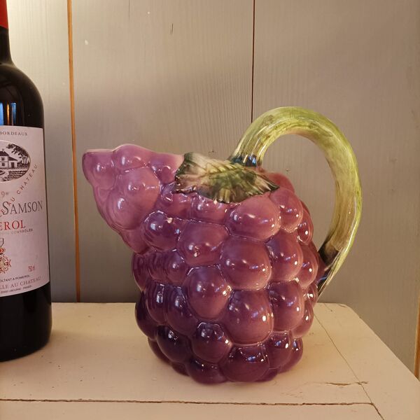 Carafe raisin barbotine