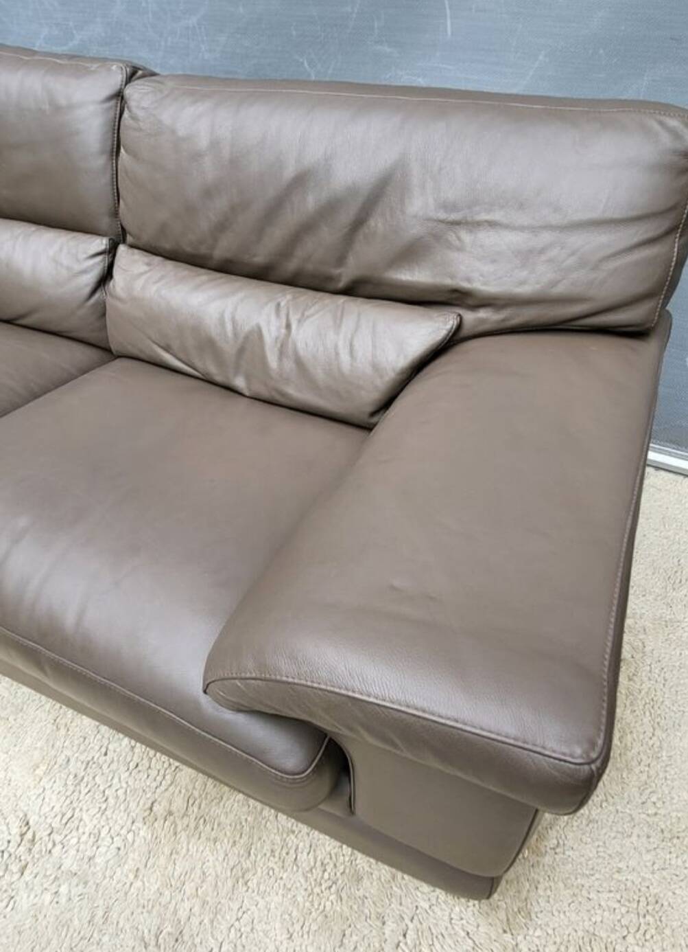 Crozatier leather lounge sofa