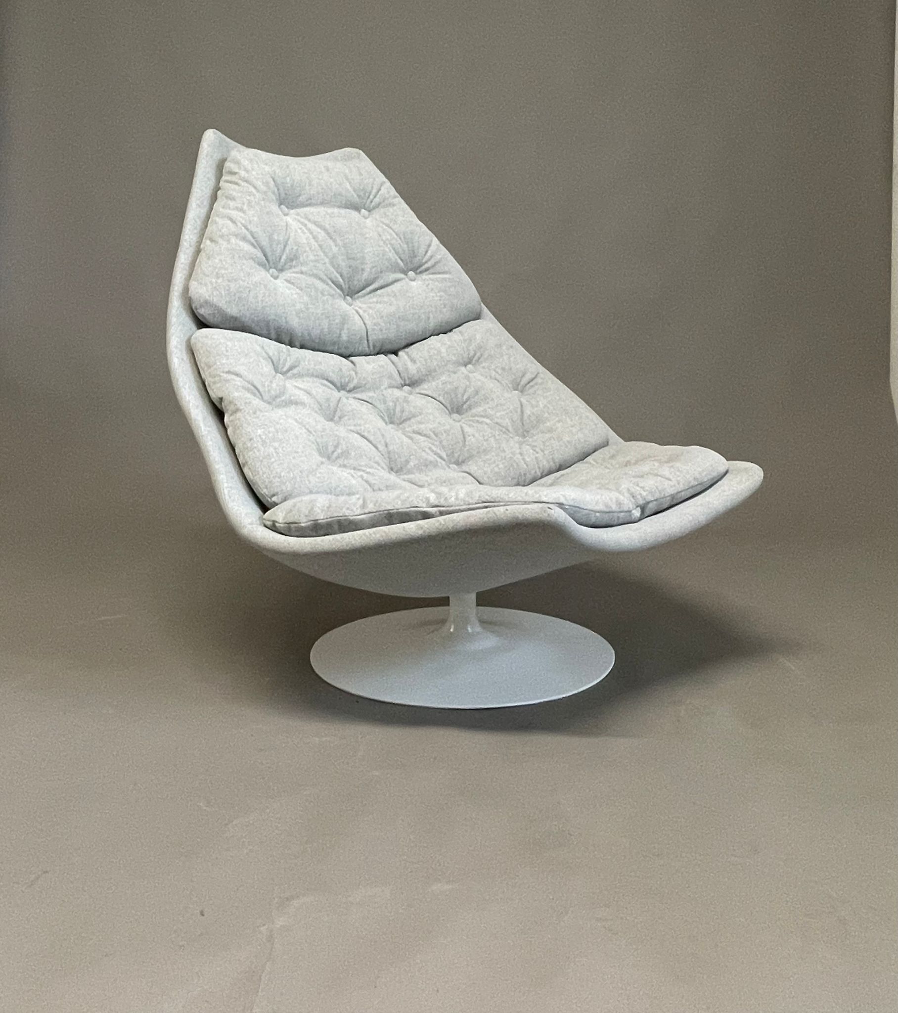 F588 Swivel lounge chair Harcourt Geoffrey