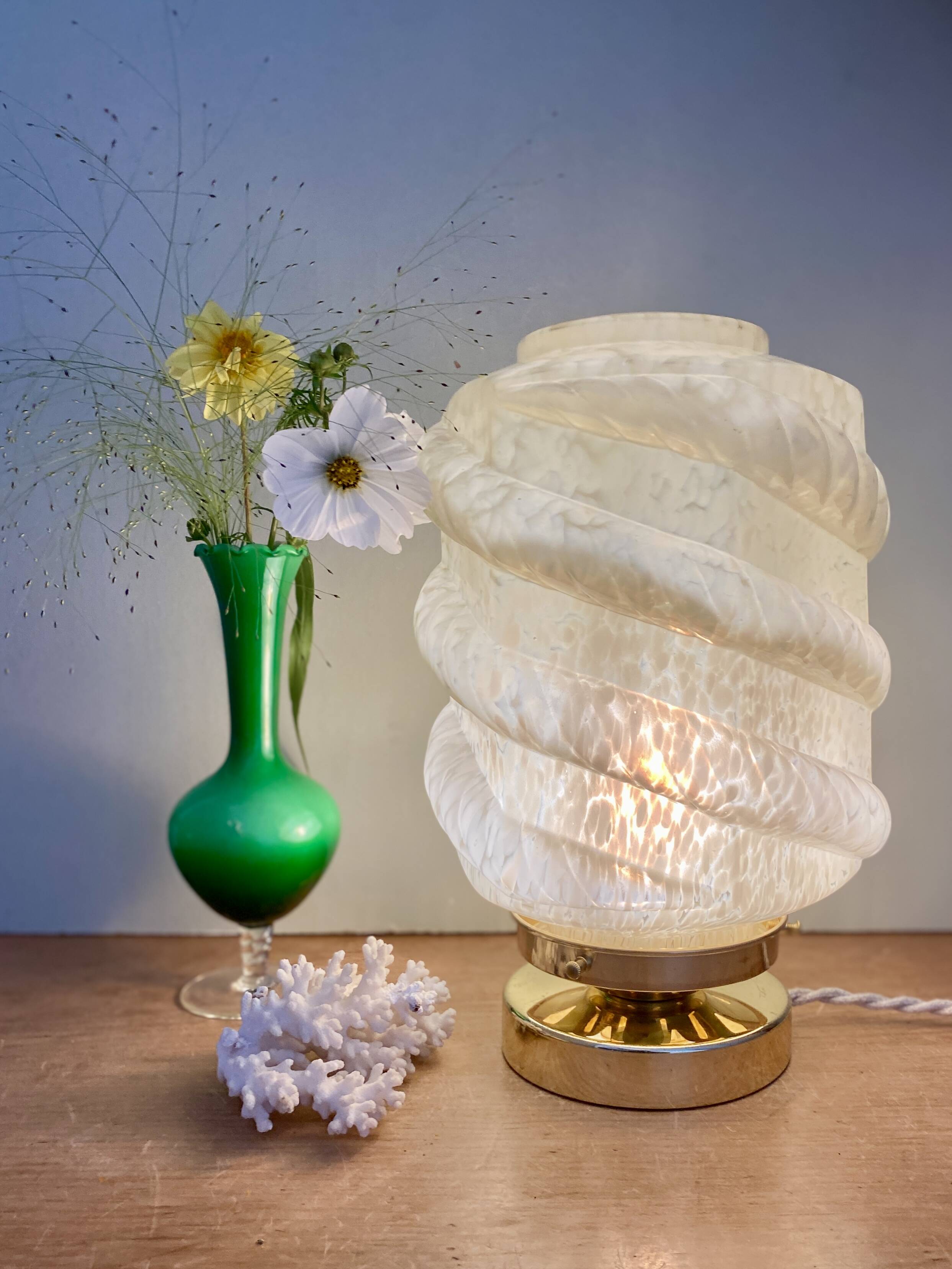 Vintage art deco globe table lamp in pale yellow Clichy glass