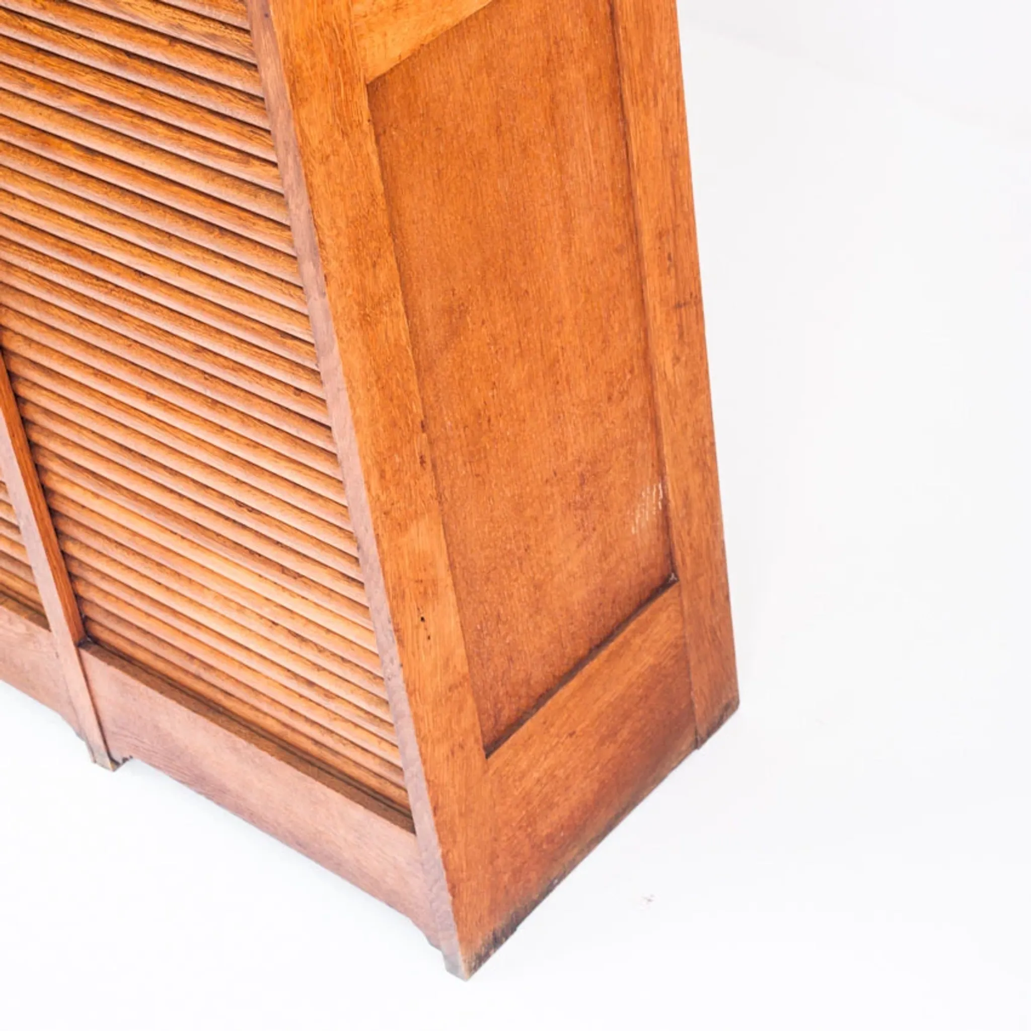 Vintage filing cabinet. Oak wood. Restored. France, 1940s-1950s.