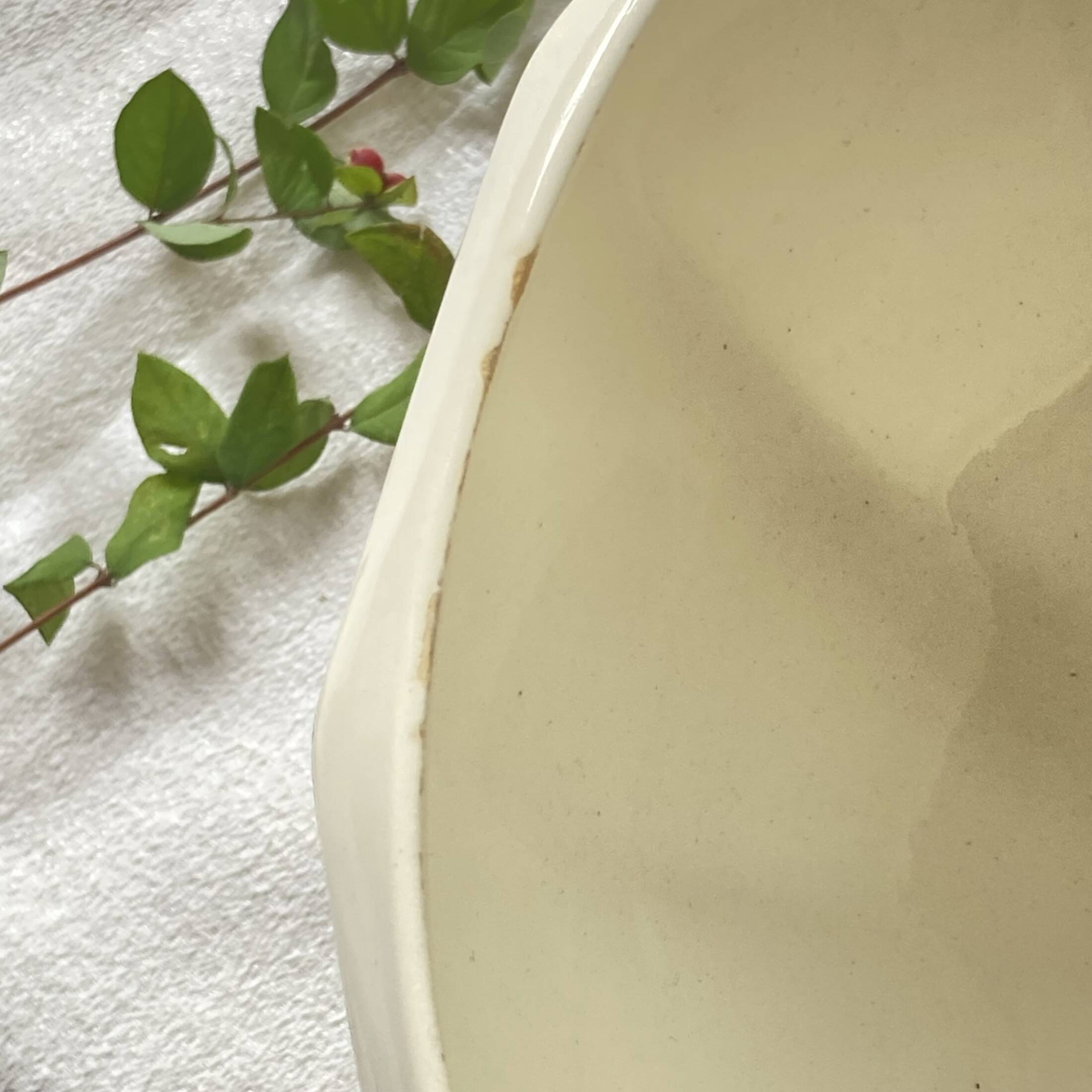 Old salad bowl in earthenware, French manufacture of Badonviller