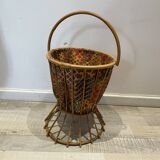 Rattan worker