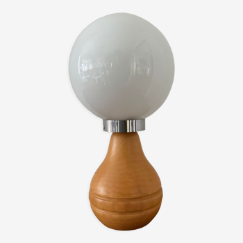 Lampe vintage en bois et opaline