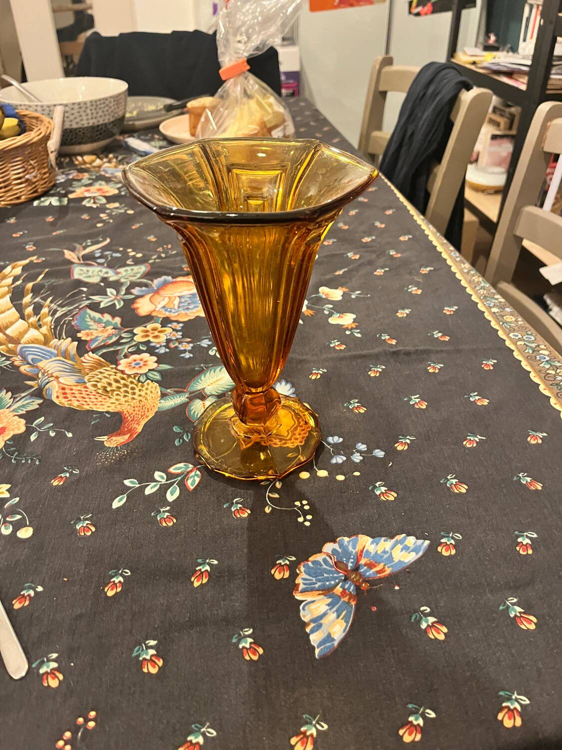 Art Deco vase in amber glass
