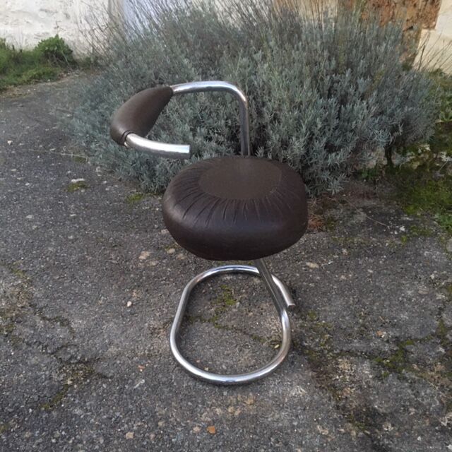 Lot of 4 Cobra chairs by Giotto Stppino