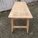 Farm table