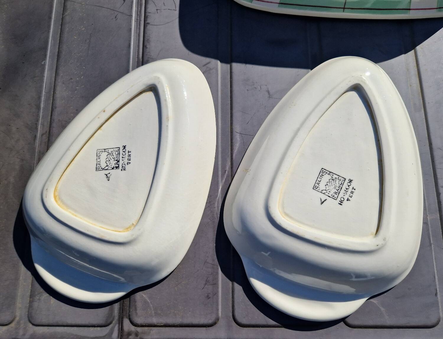 Salins Hossegor model 26-piece dinnerware set