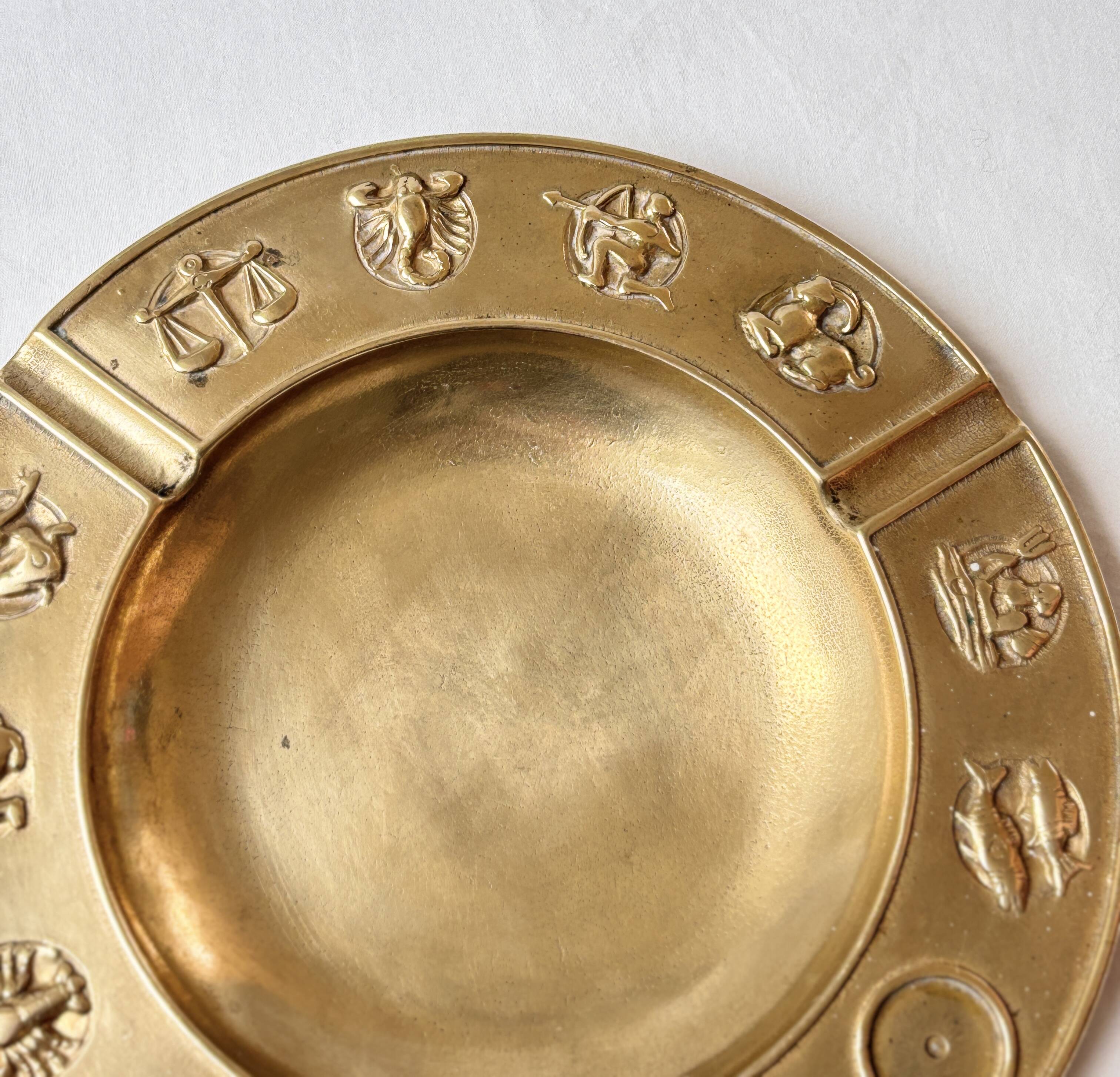 Cendrier en laiton astrologie