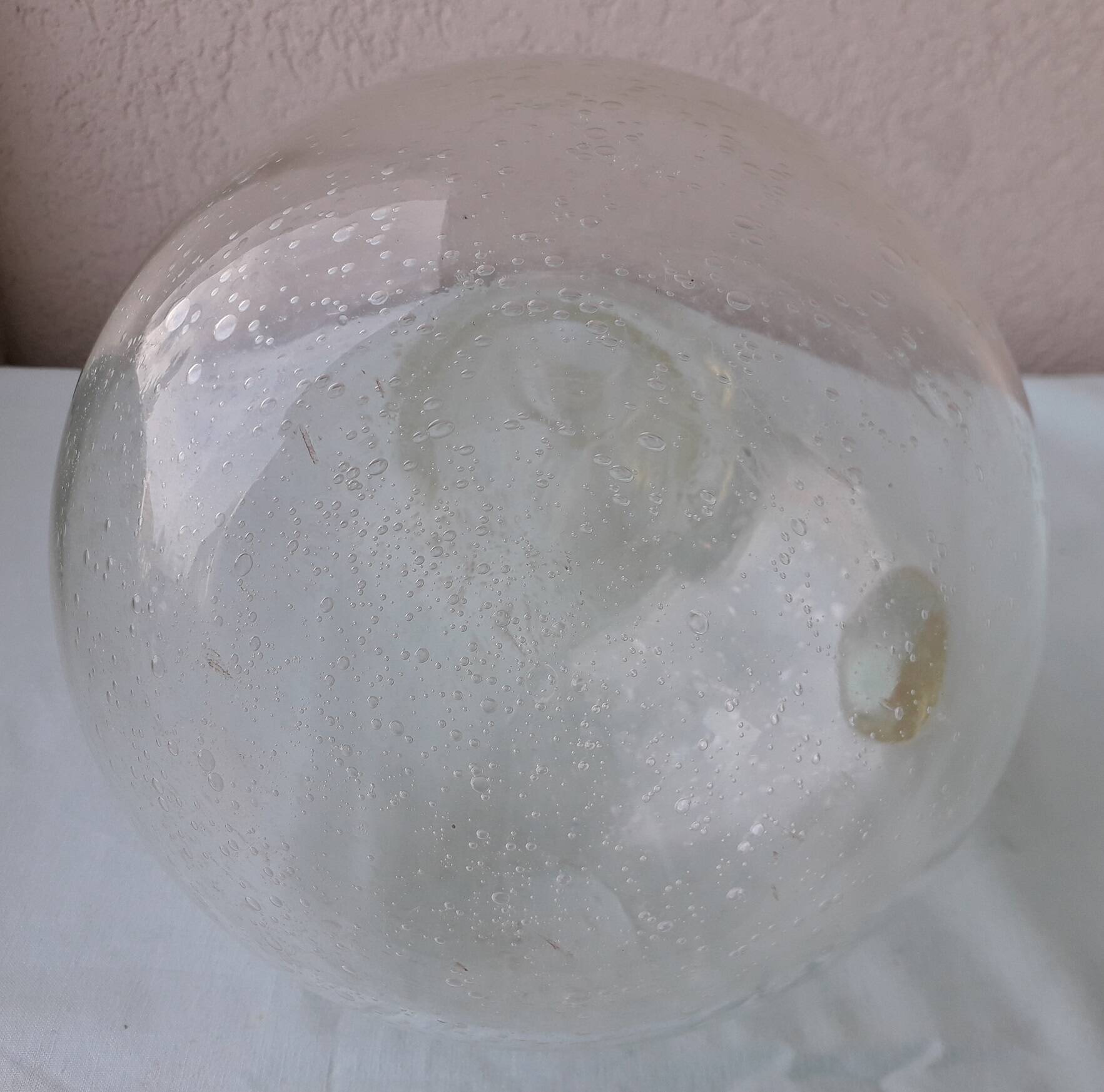 Bubble glass carafe