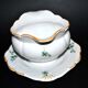 Saucière verseuse vintage en porcelaine ornée de trèfles vert