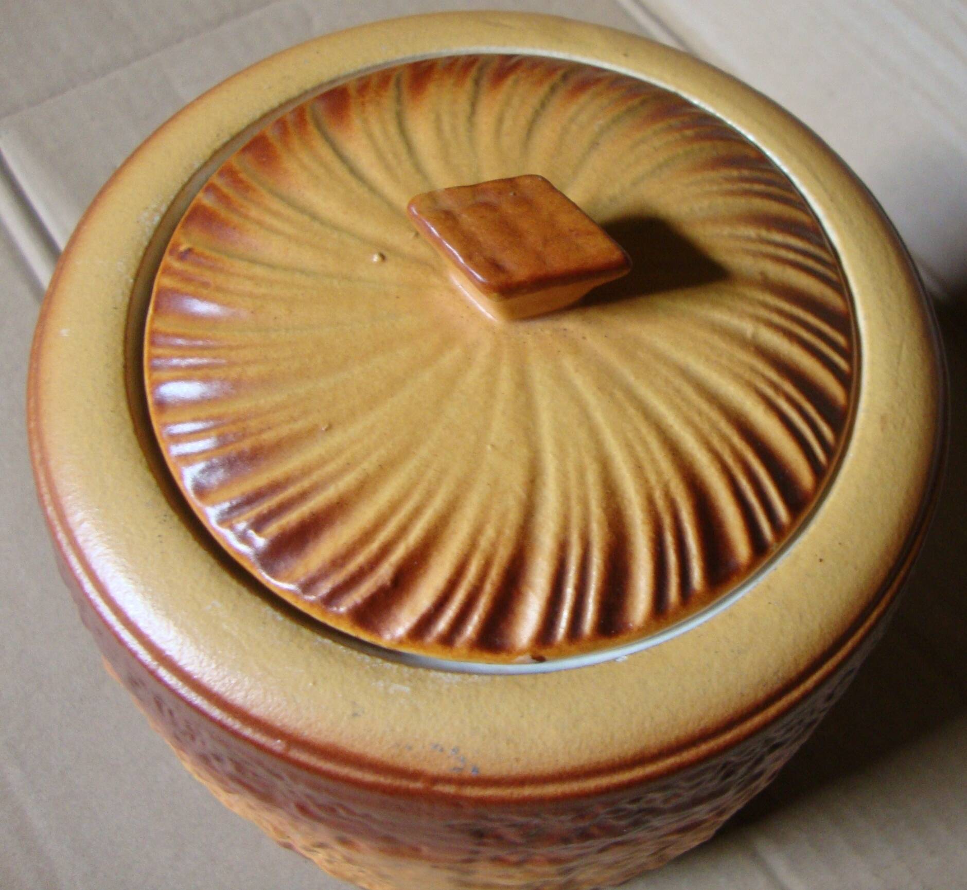 Large terrine covered pot in the shape of a pâté crust pillivuyt mehun