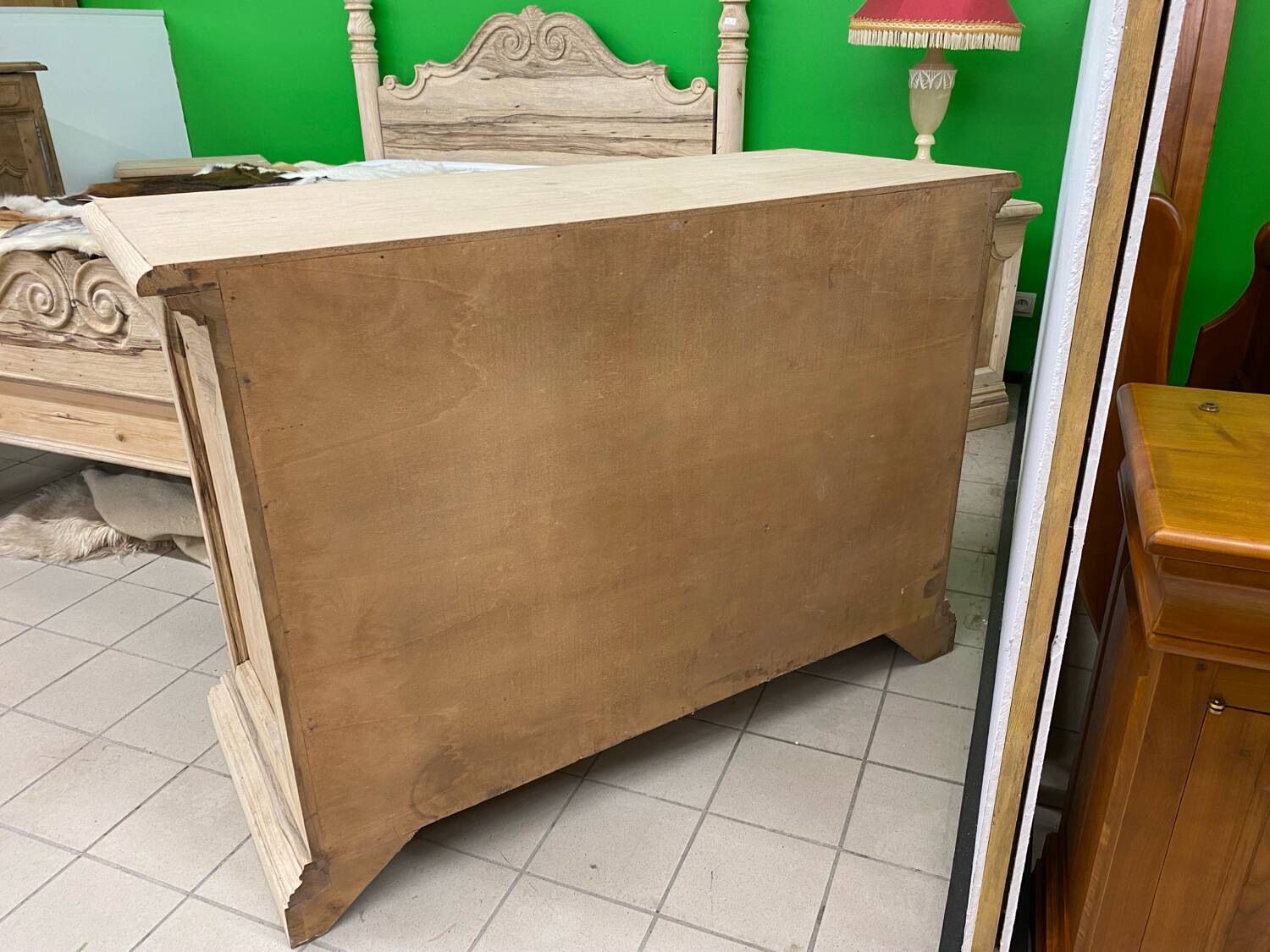 Shortbread chest of drawers