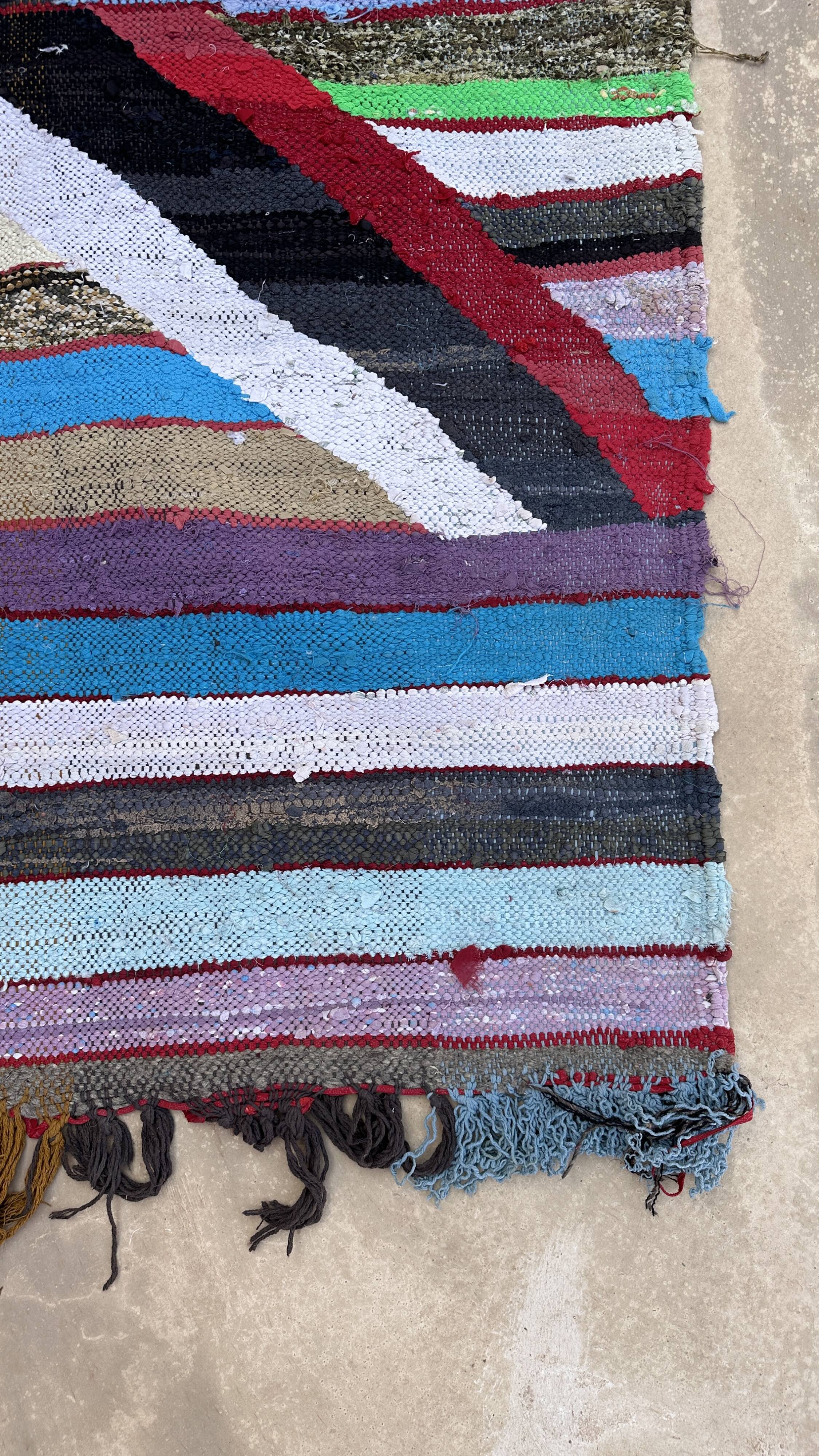 Colorful Moroccan rug - 164 x 275 cm