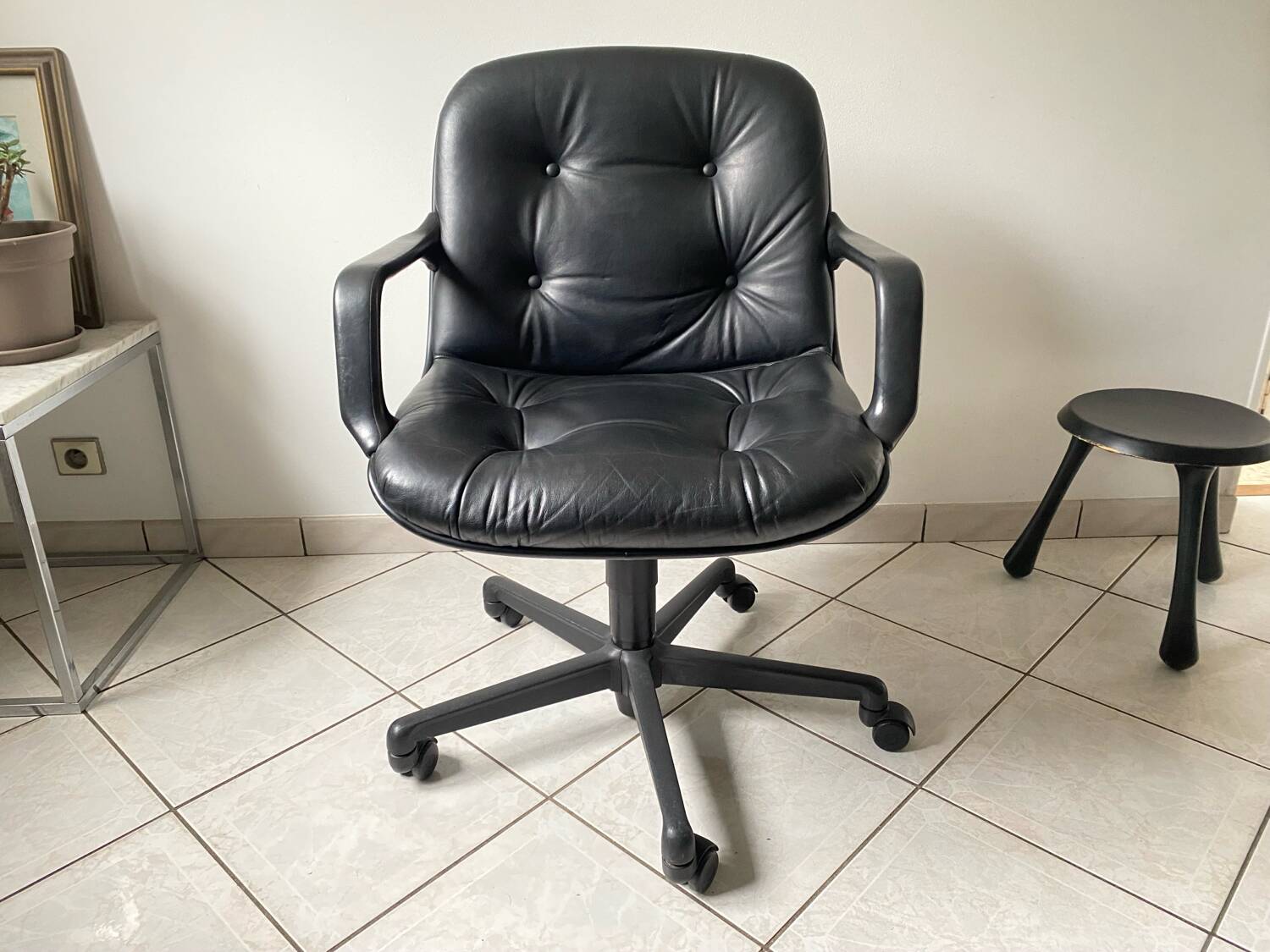 Comforto office chair designed by Randall Buck, vintage 80s/90s.