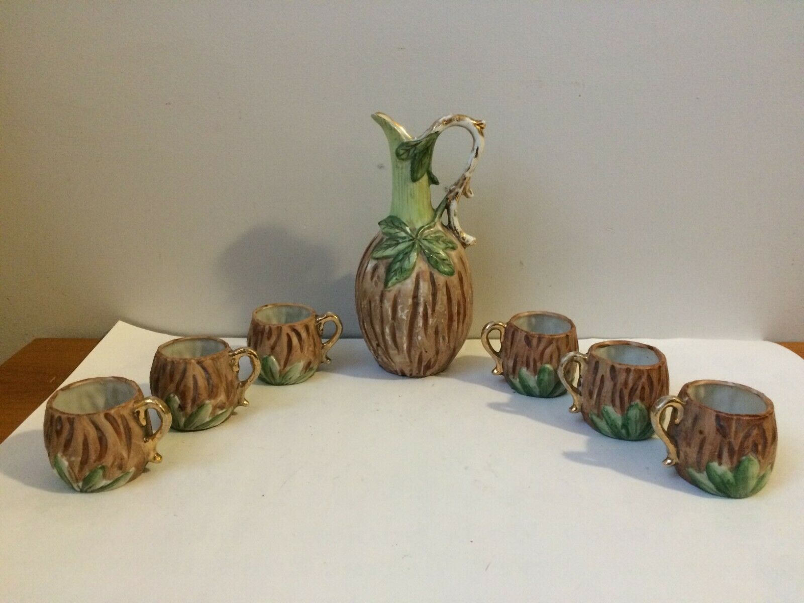 Biscuit liquor service