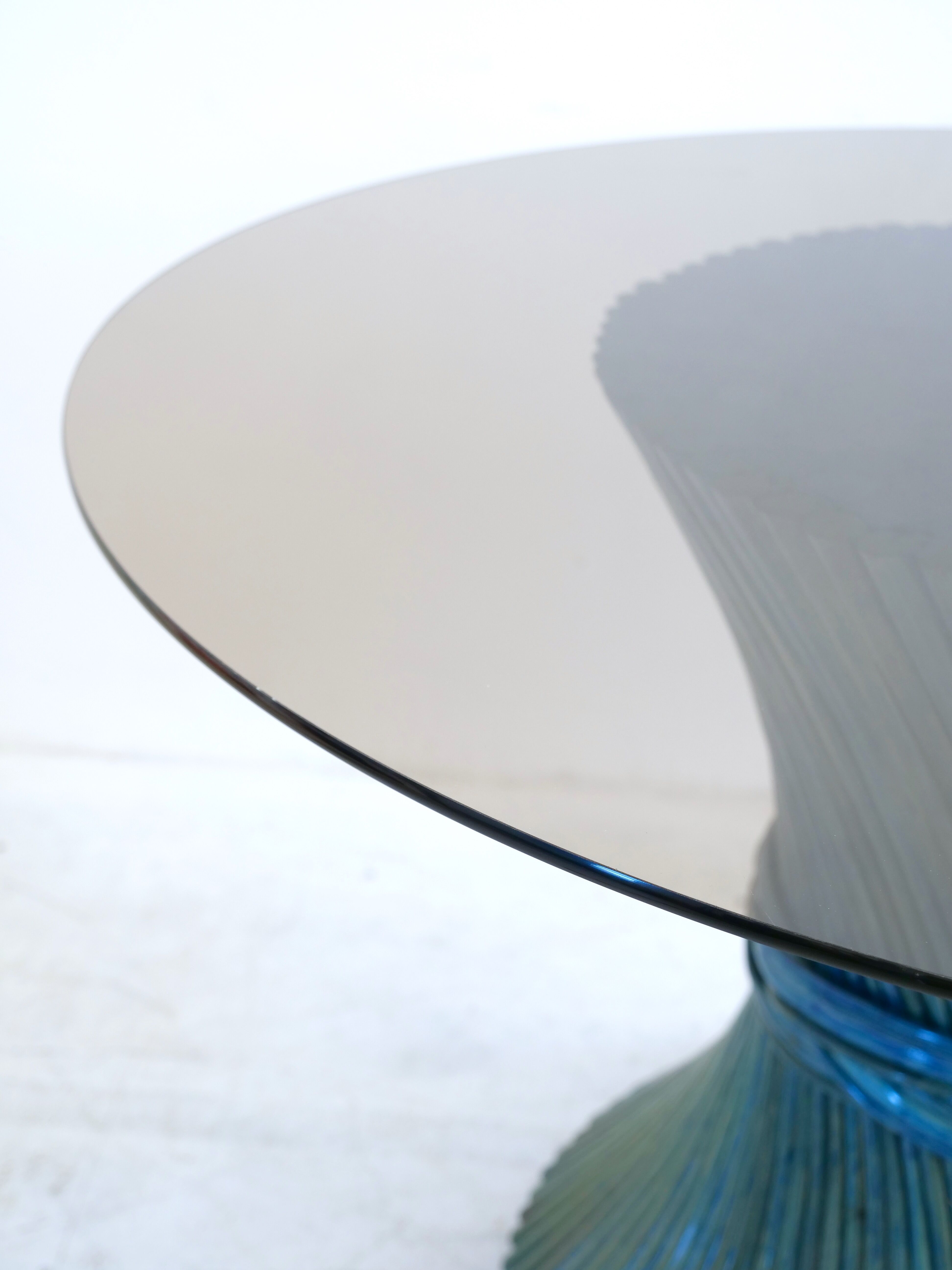 Table bamboo Mc Guire blue lazure