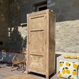 Armoire bonnetière parisienne