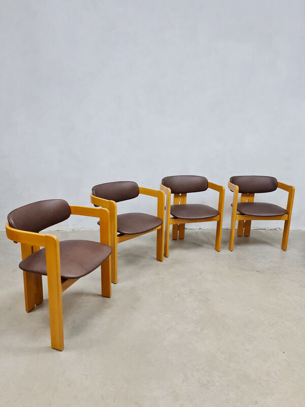 Chaises de salle à manger au design vintage