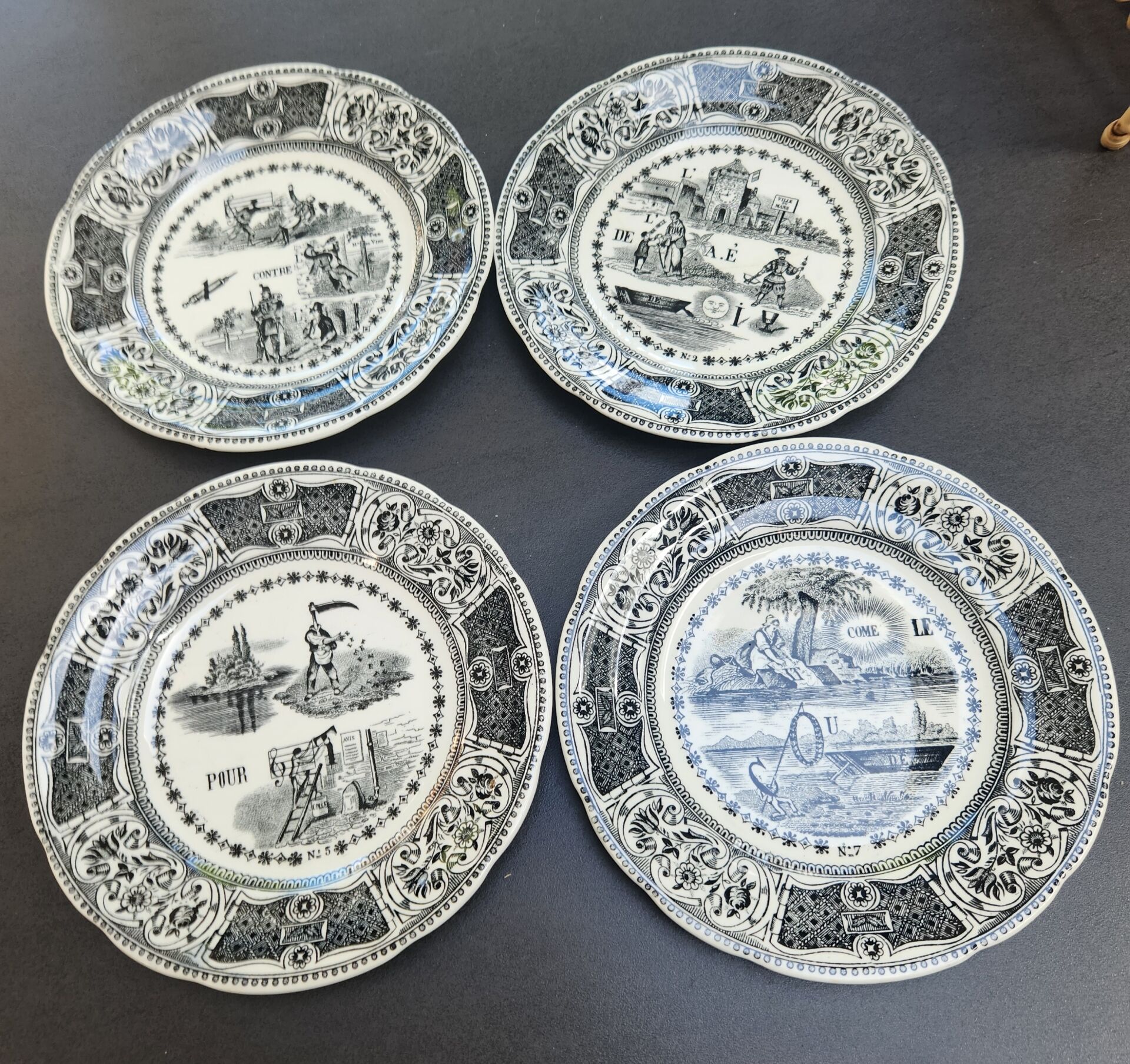4 talking dessert plates Gien: Riddles