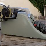 Machine à ecrire hispano olivetti