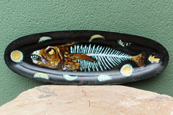 Plat à poisson en céramique de Vallauris signé Humblot, années 50