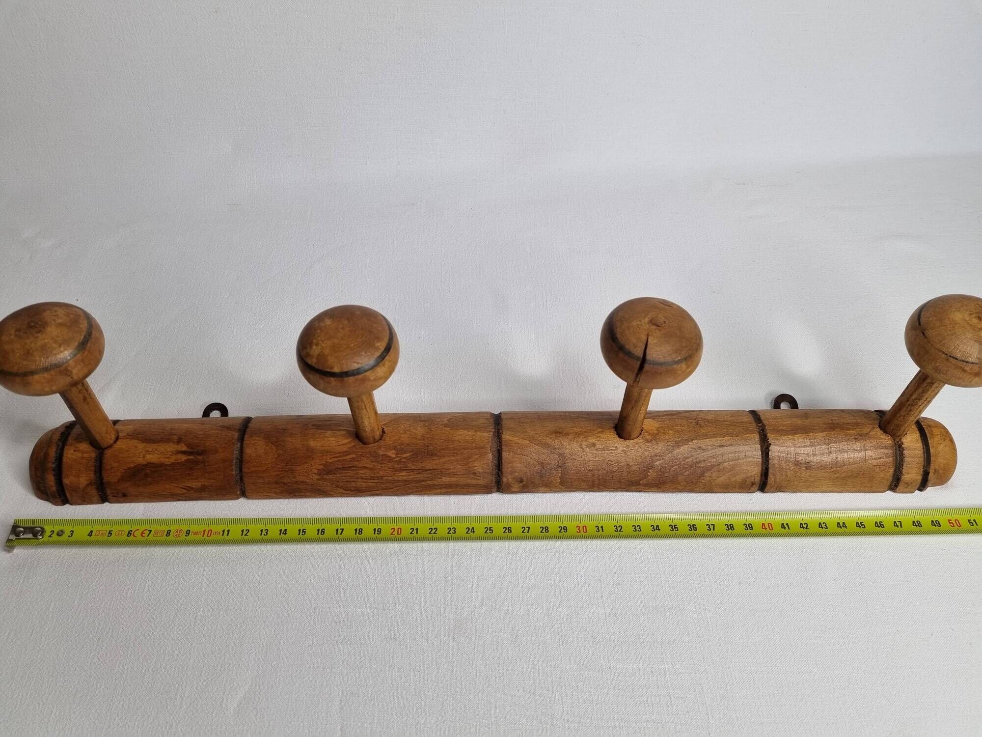 Wall door in old turned wood, 4 patères, 50 cm