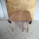 Large oval table in solid walnut renovated
