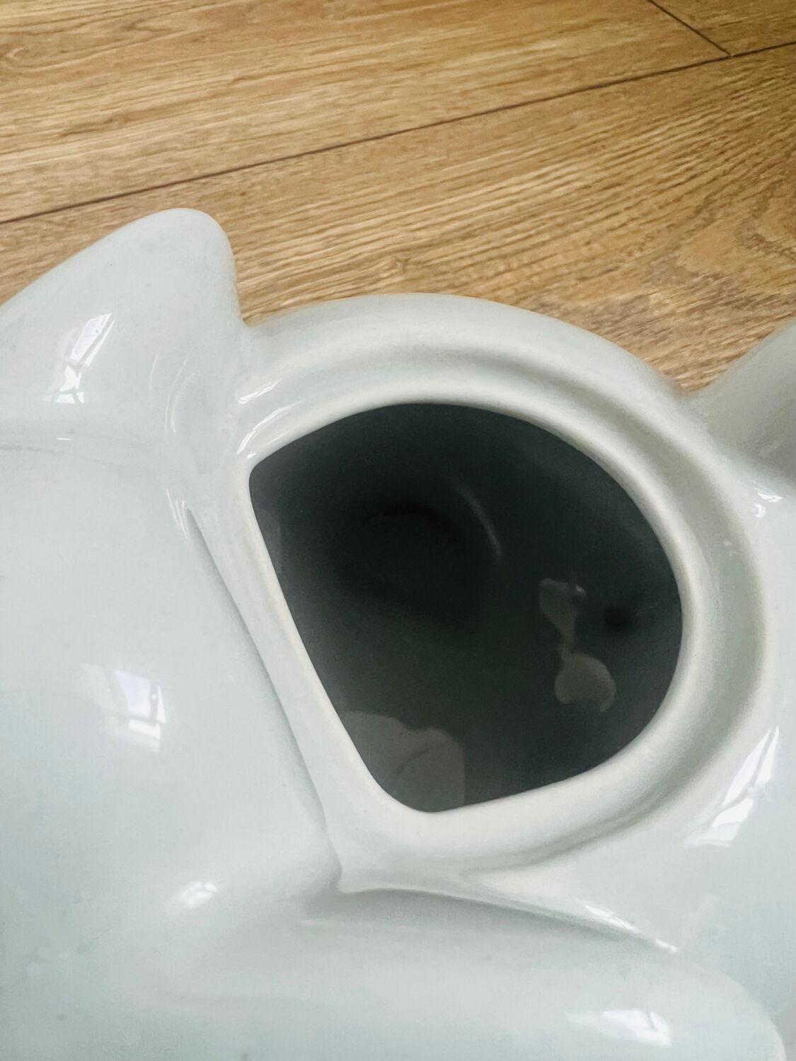Grey lipton elephant teapot