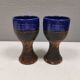 Deux mugs en céramique partiellement émaillée bleue, de Seilast Wisby Suède