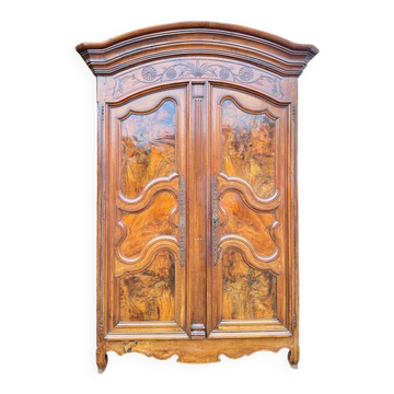 Large gendarme hat cabinet in walnut from the louis period