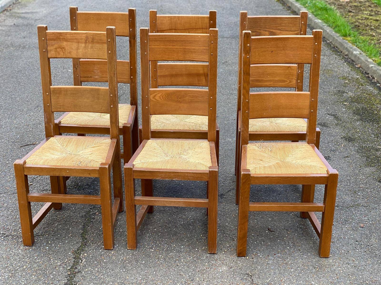 6 solid oak dining chairs with straw seats, farmhouse style