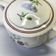 Very nice sugar bowl from Moulin des Loups in very good condition.